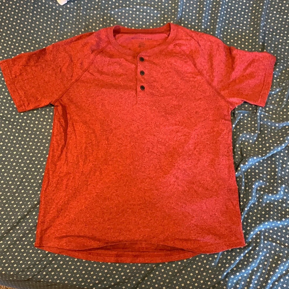 American eagle 3 button shirt